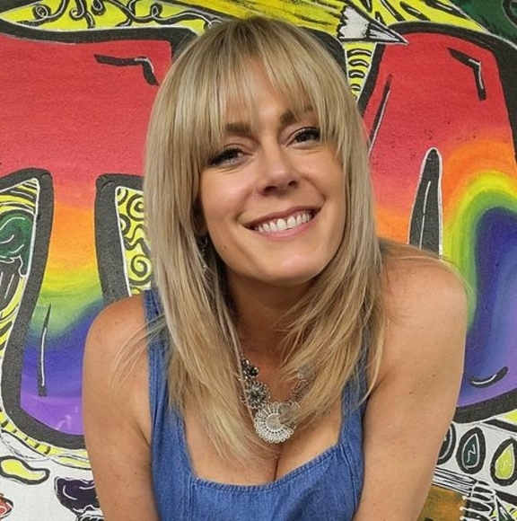 Meet your Posher, Stephanie - Picture 1 of 1